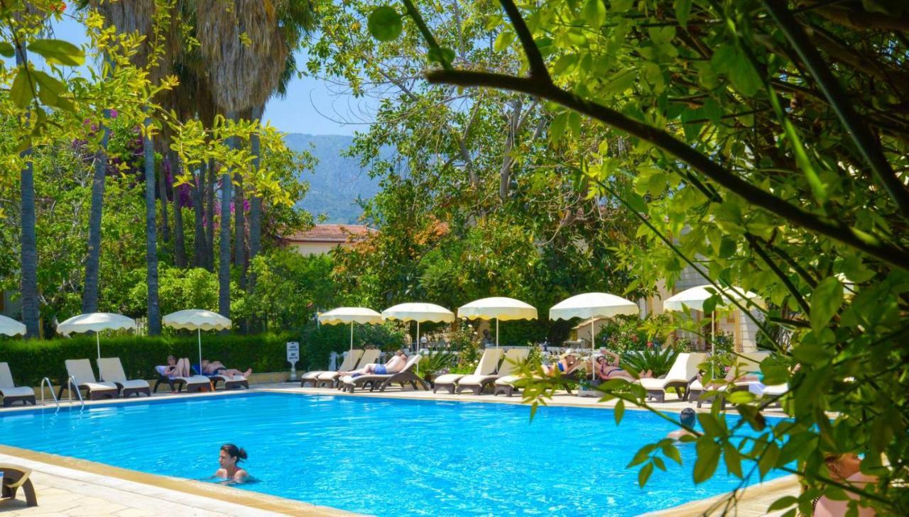 Riverside Garden Resort & Suna'S Beach Club Krini Bagian luar foto