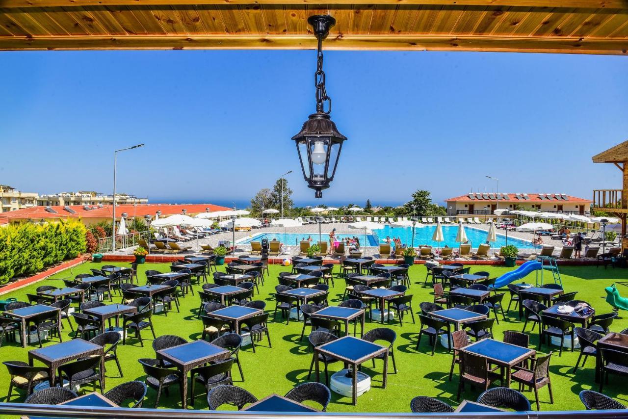 Riverside Garden Resort & Suna'S Beach Club Krini Bagian luar foto